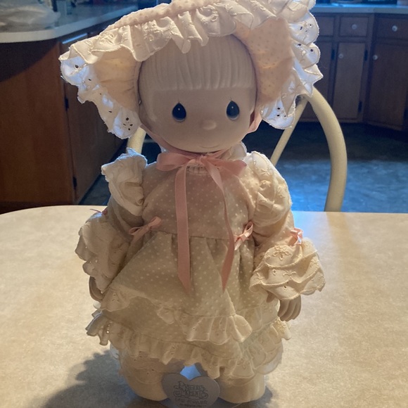 Precious Moments Doll - Picture 2 of 8